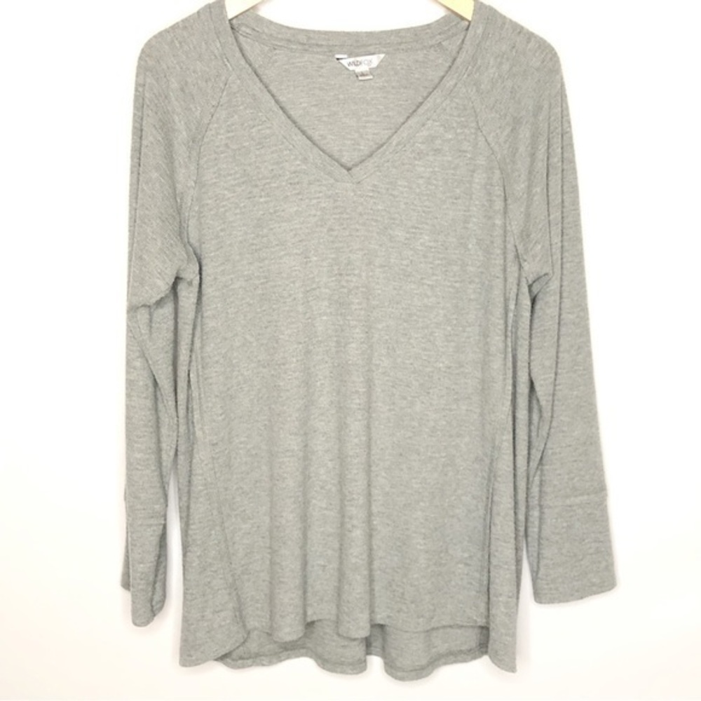 Wildfox Soft Cozy Knit Gray Sweater Long Sleeve V-neck Size Large